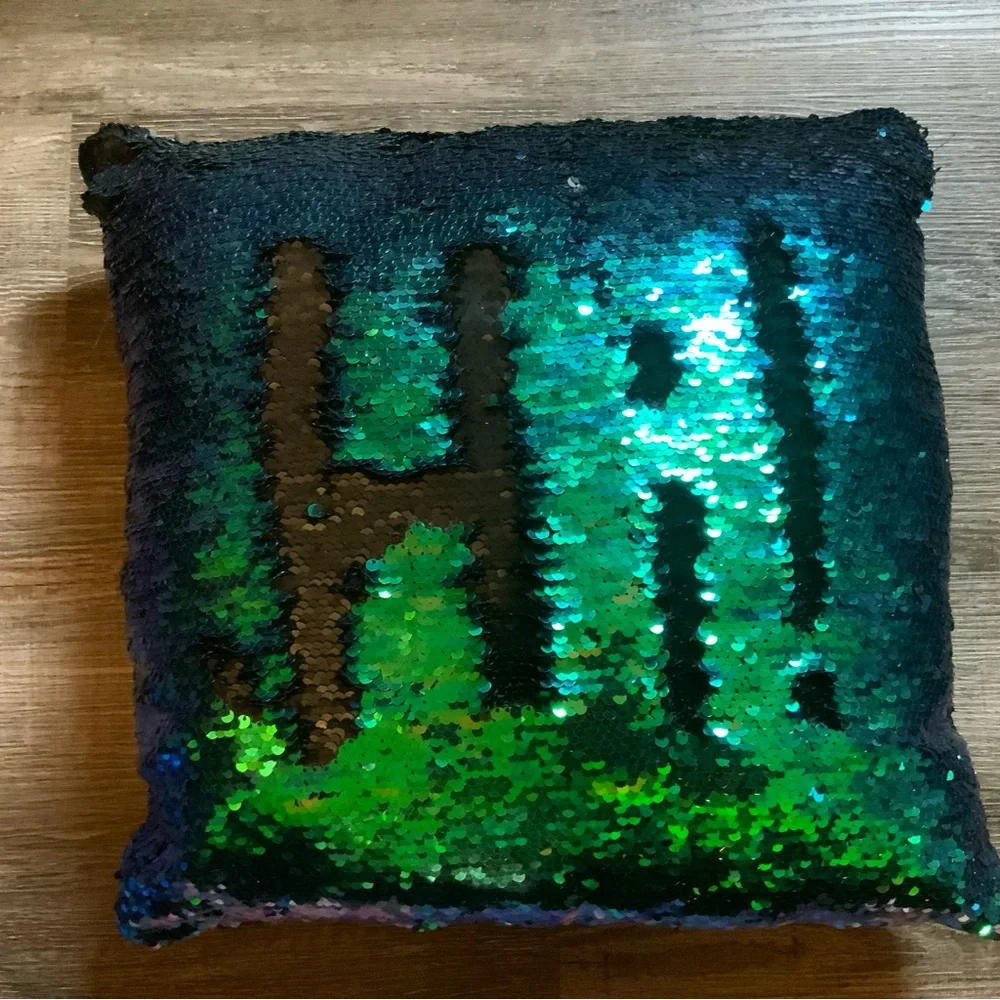 Reversible Sequin Pillow - Green and Black